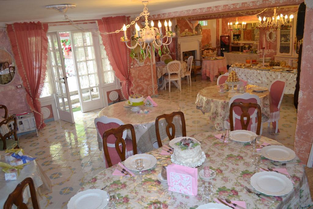 La Maison Delle Favole Bed & Breakfast Desenzano del Garda
